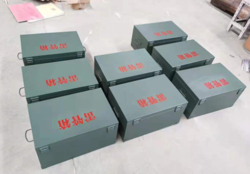 乌达炸药箱和雷管箱一般是怎么存放的？