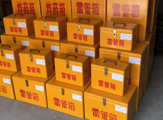 乌达玻璃钢雷管箱的使用寿命一般是多少？