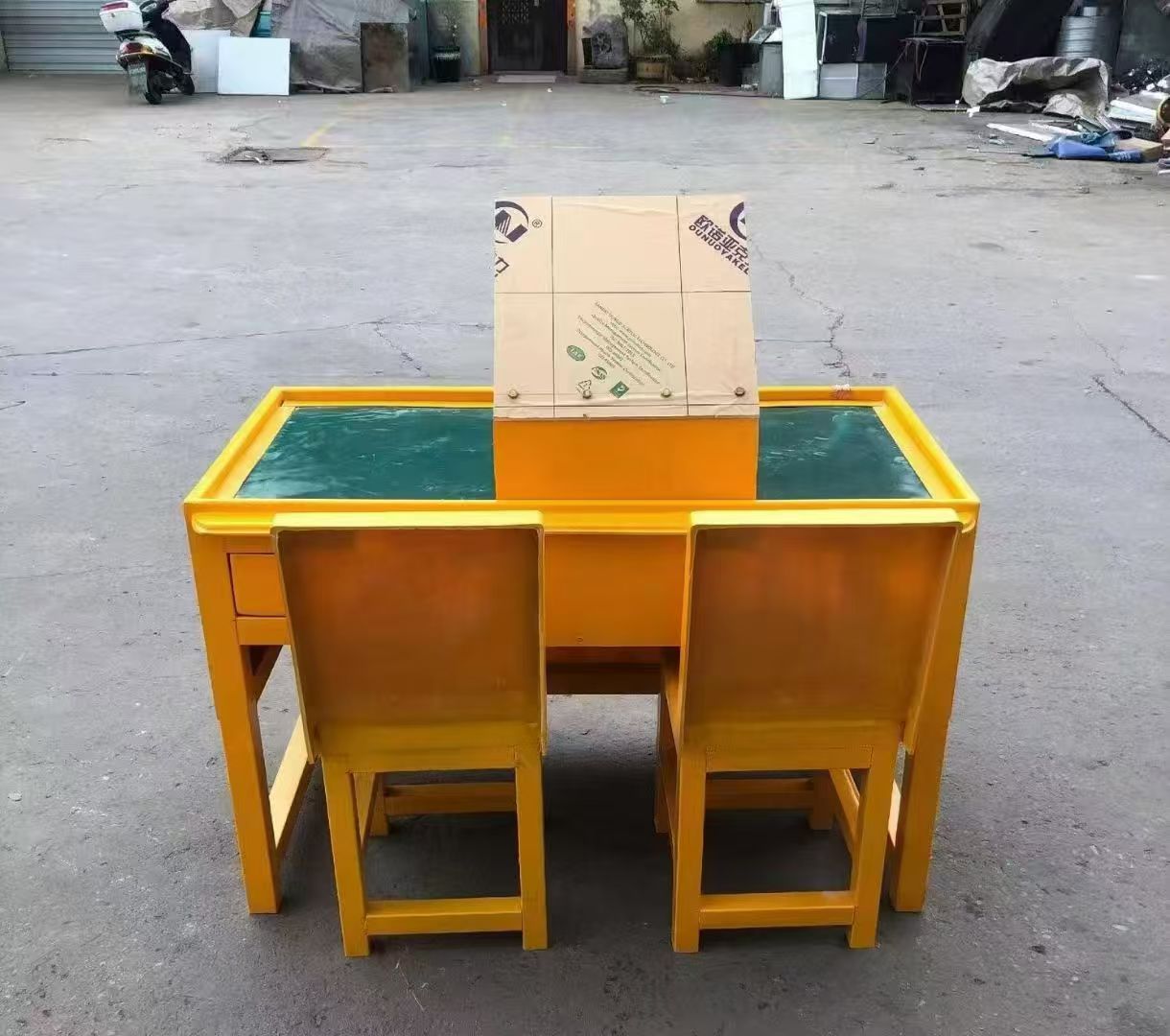 乌达防静电导通桌井下煤矿火工品发放桌：危险品流转的安全守护者